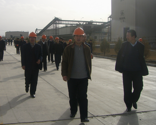 國(guó)家農(nóng)業(yè)部、財(cái)政部以及甘肅省農(nóng)業(yè)廳、財(cái)政廳等領(lǐng)導(dǎo)到公司考察調(diào)研